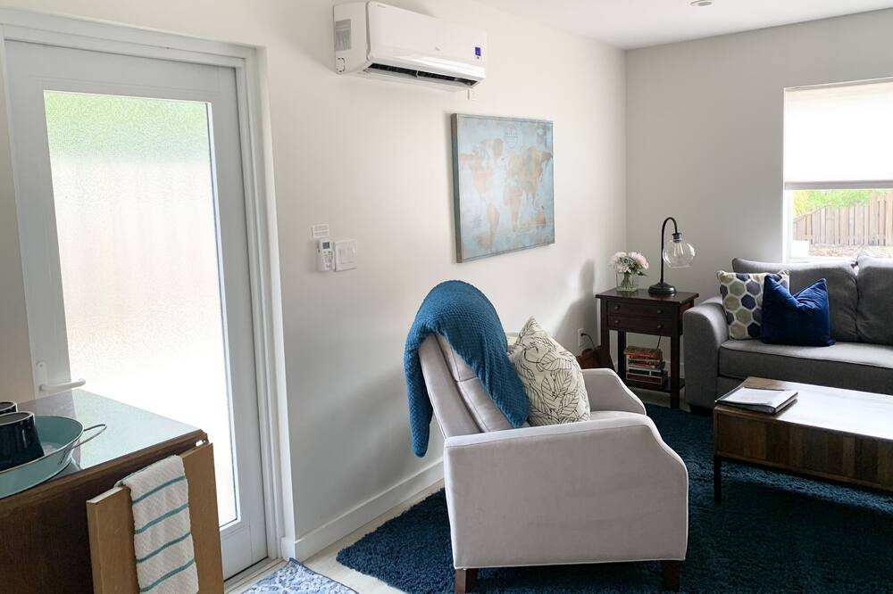 Photo of Livingroom in Hamptons at Boca Raton