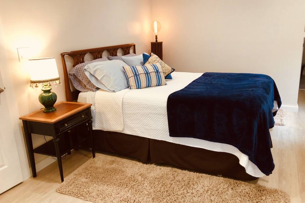 Photo of Bedroom in Hamptons at Boca Raton