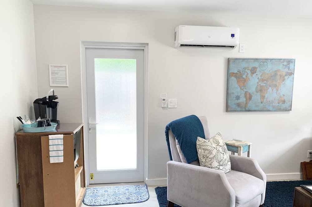 Photo of Livingroom in Hamptons at Boca Raton