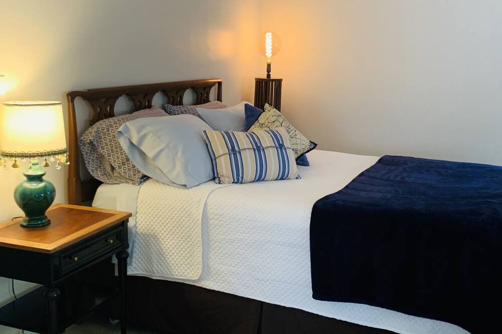 Photo of Bedroom in Hamptons at Boca Raton