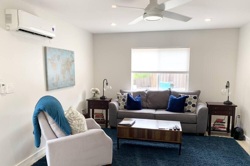 Photo of Livingroom in Hamptons at Boca Raton