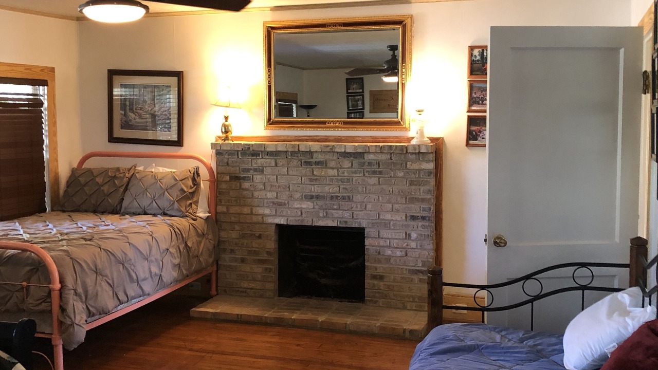 Photo of Others in Albany