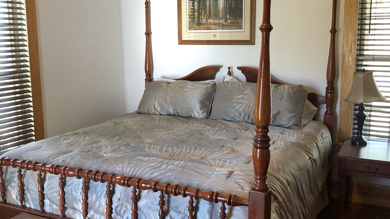 Photo of Others in Albany