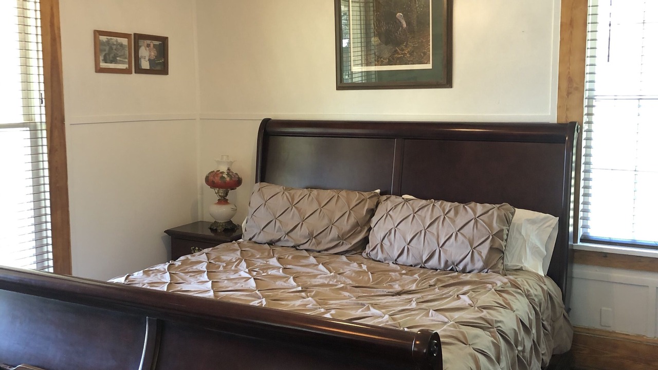 Photo of Others in Albany