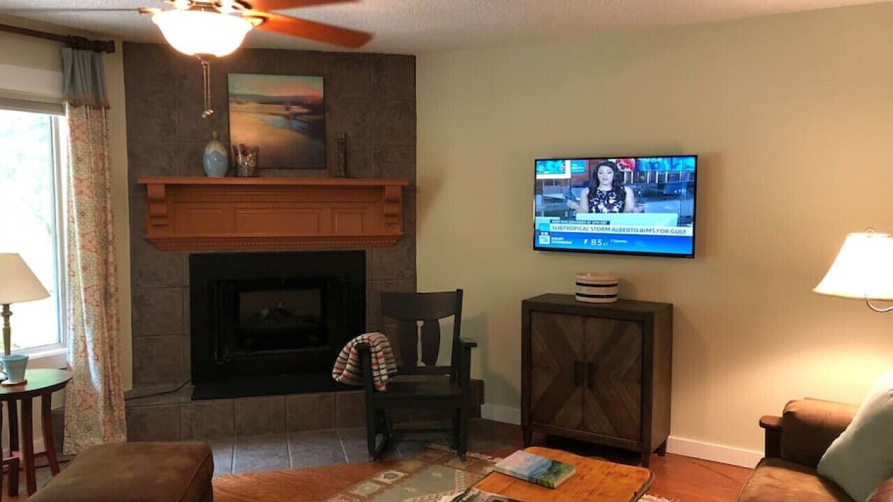 Photo of Livingroom in Chimney Rock