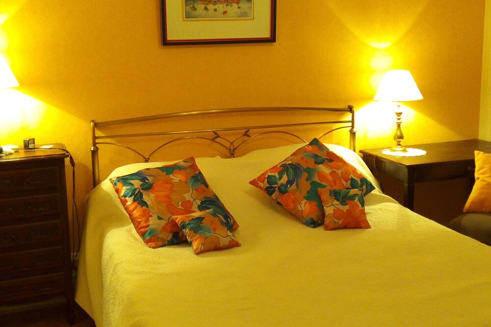 Photo of Bedroom in Vieux Vichy