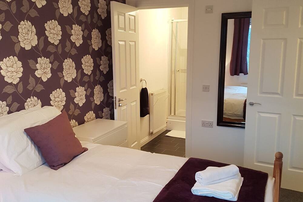 Photo of Others in Bathgate