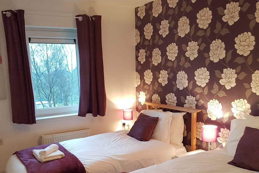 Photo of Others in Bathgate