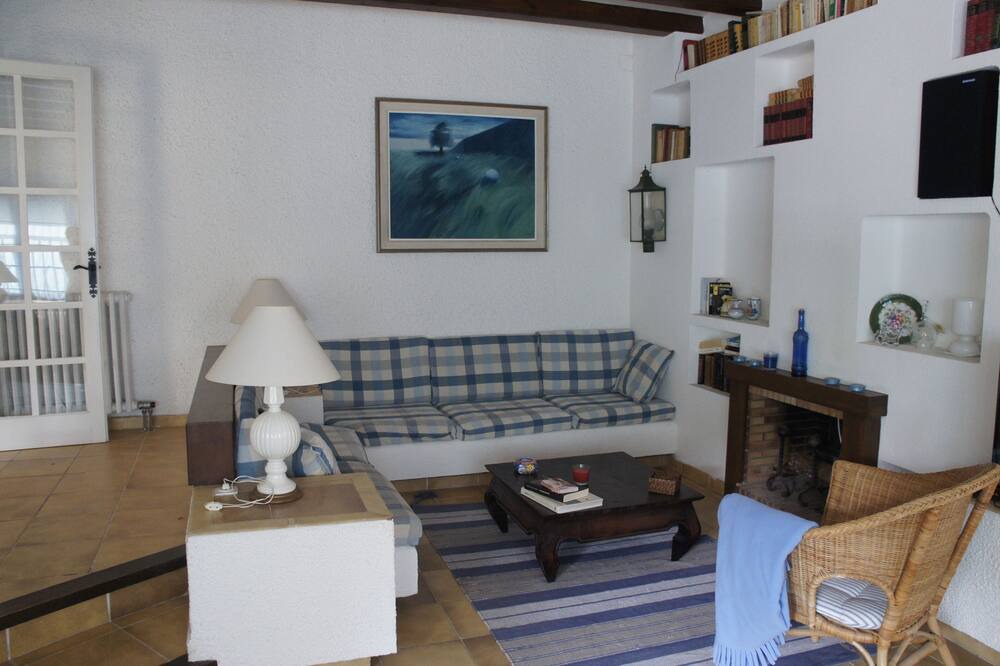 Photo of Livingroom in El Roc de Sant Gaieta
