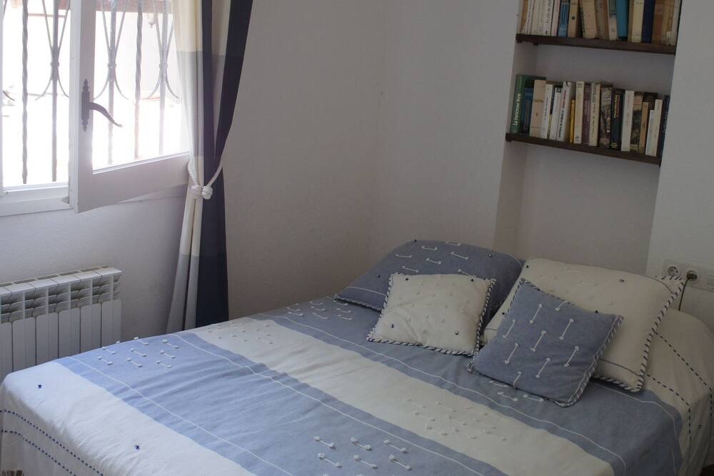 Photo of Bedroom in El Roc de Sant Gaieta