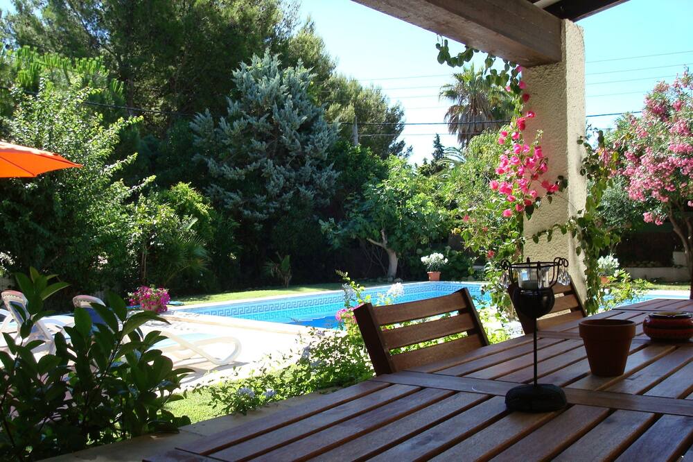 Photo of Outdoor in El Roc de Sant Gaieta