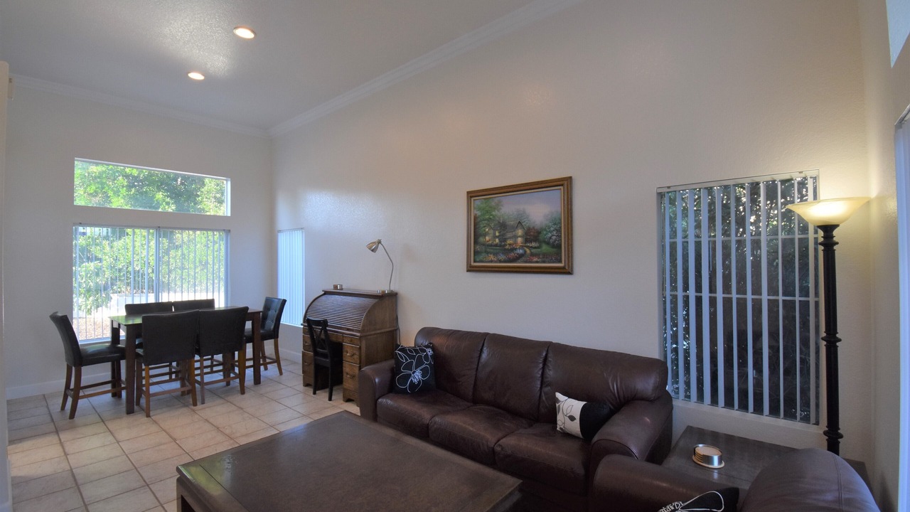 Photo of Livingroom in Paloma Del Sol