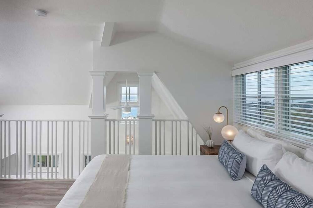 Photo of Bedroom in York Beach