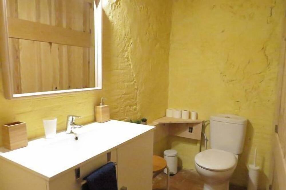 Photo of Bathroom in Castello d'Empuries