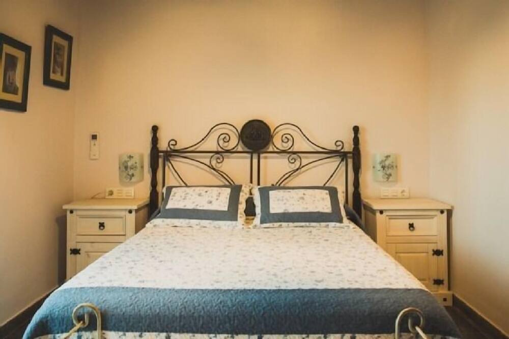 Photo of Bedroom in Villasbuenas de Gata
