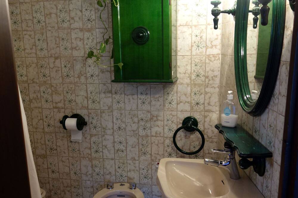 Photo of Bathroom in Tordera