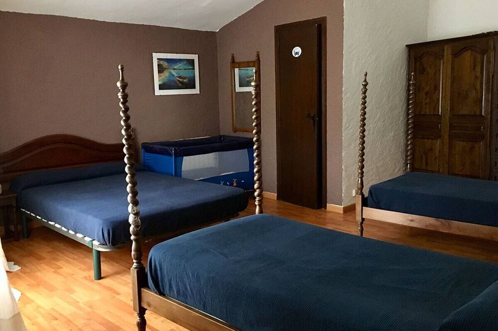 Photo of Bedroom in Tordera