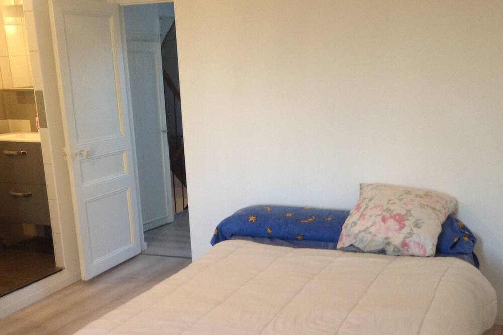 Photo of Bedroom in Moussoulens