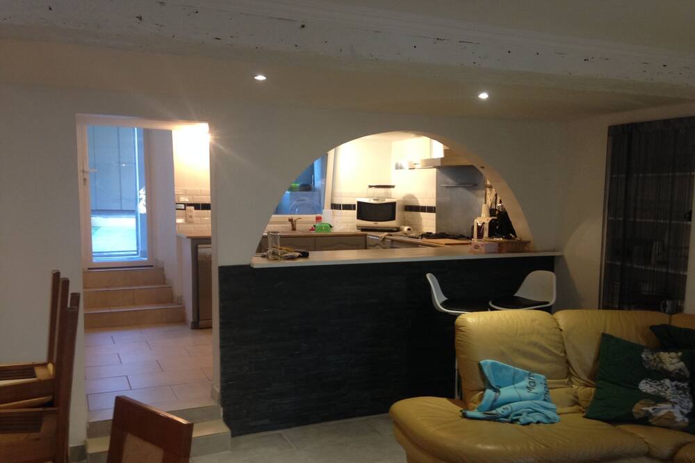 Photo of Livingroom in Moussoulens