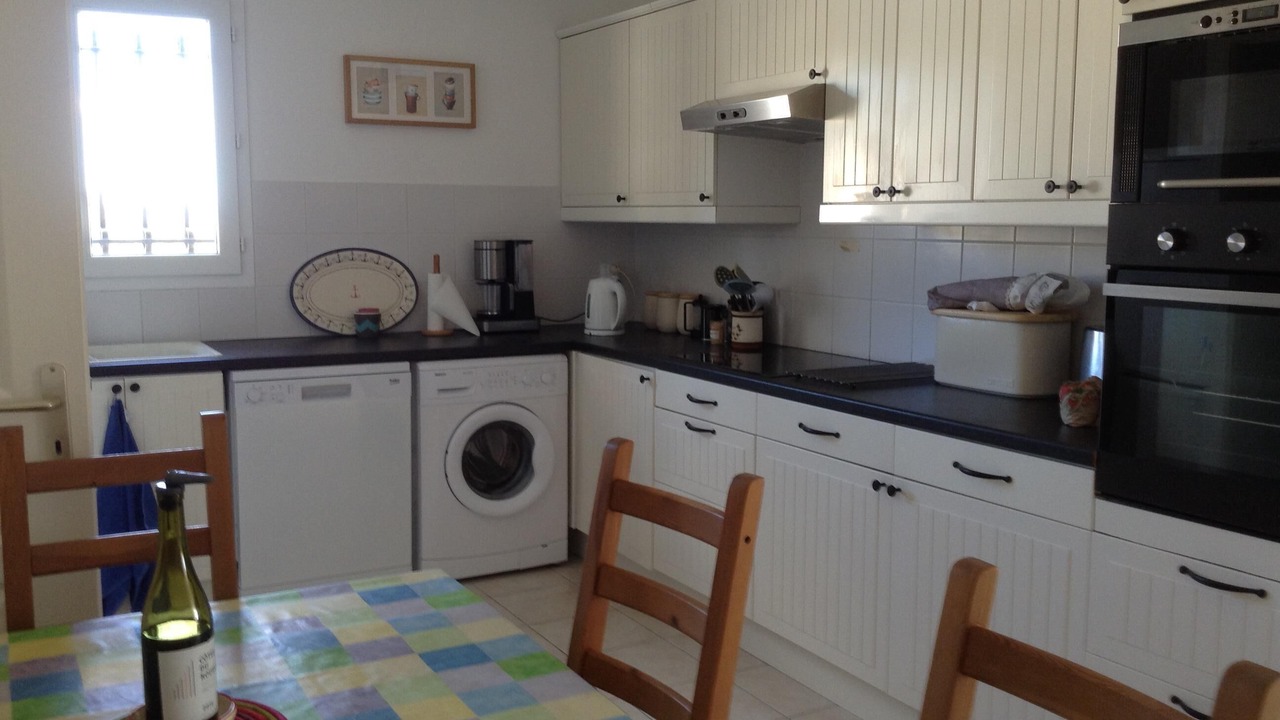 Photo of Kitchen in Peret