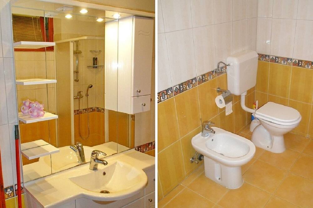 Photo of Bathroom in Molat
