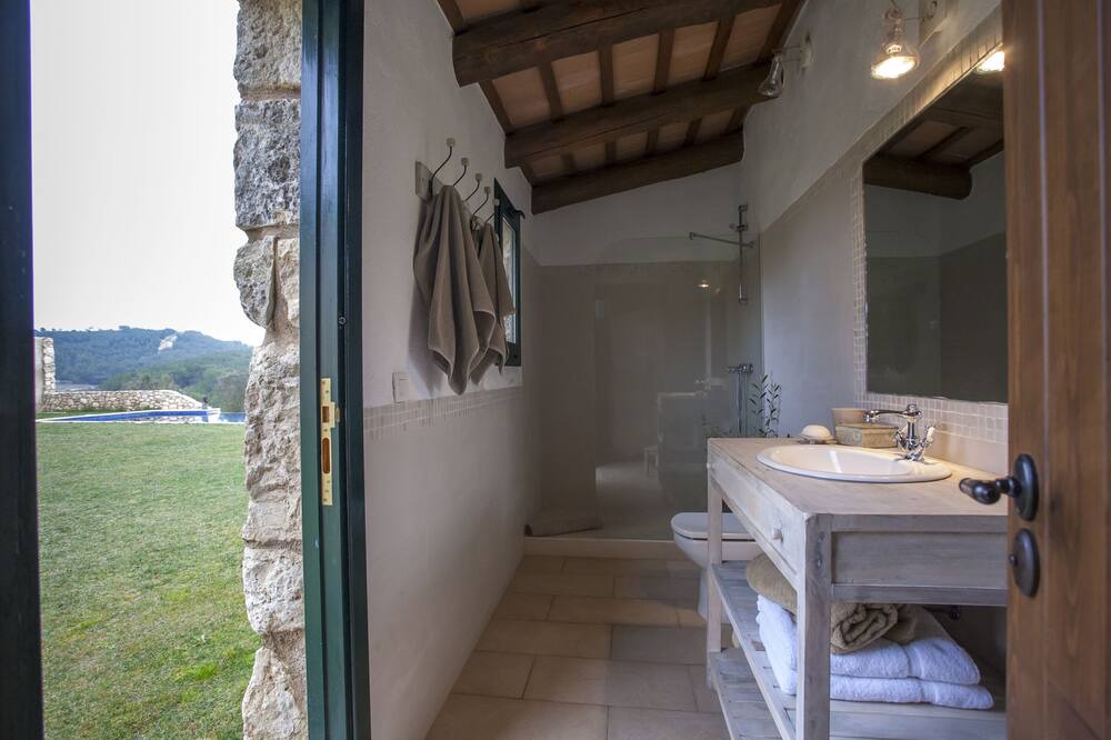 Photo of Bathroom in Olerdola