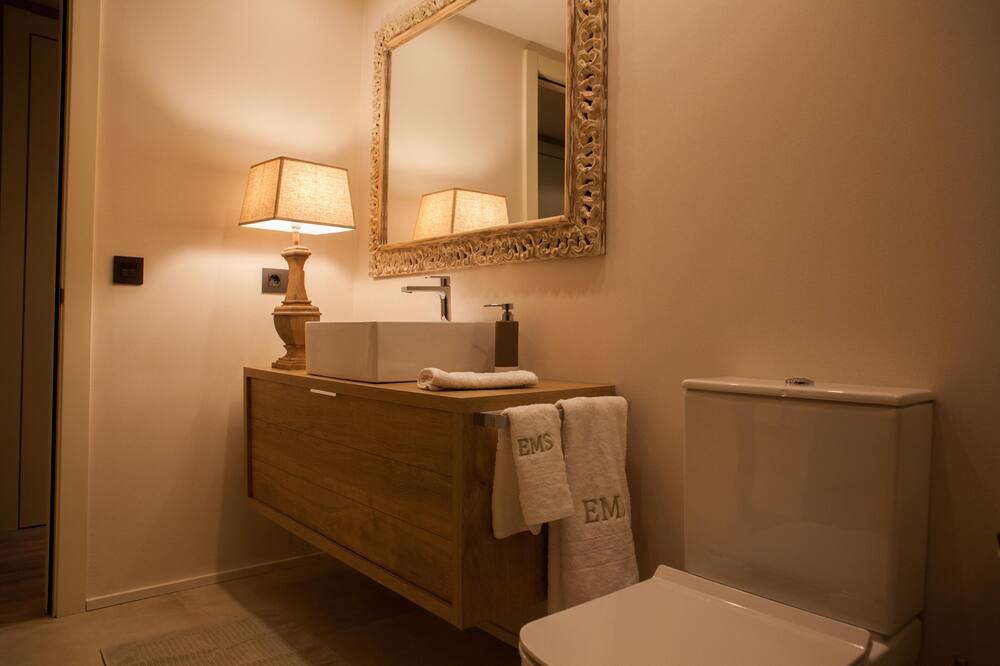 Photo of Bathroom in Torroella de Montgri