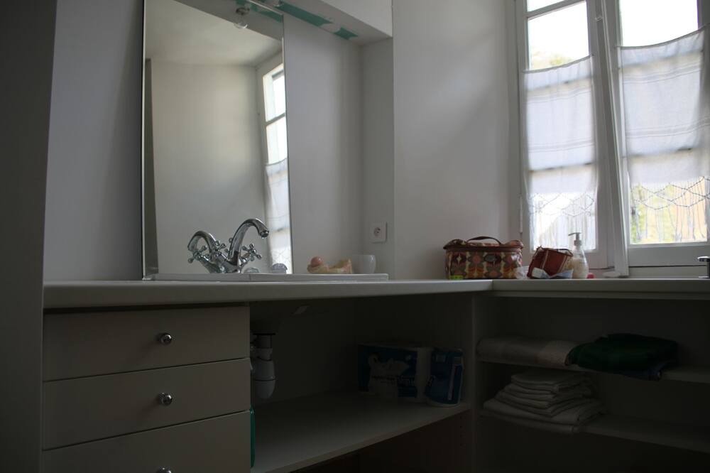 Photo of Bathroom in Vicdessos