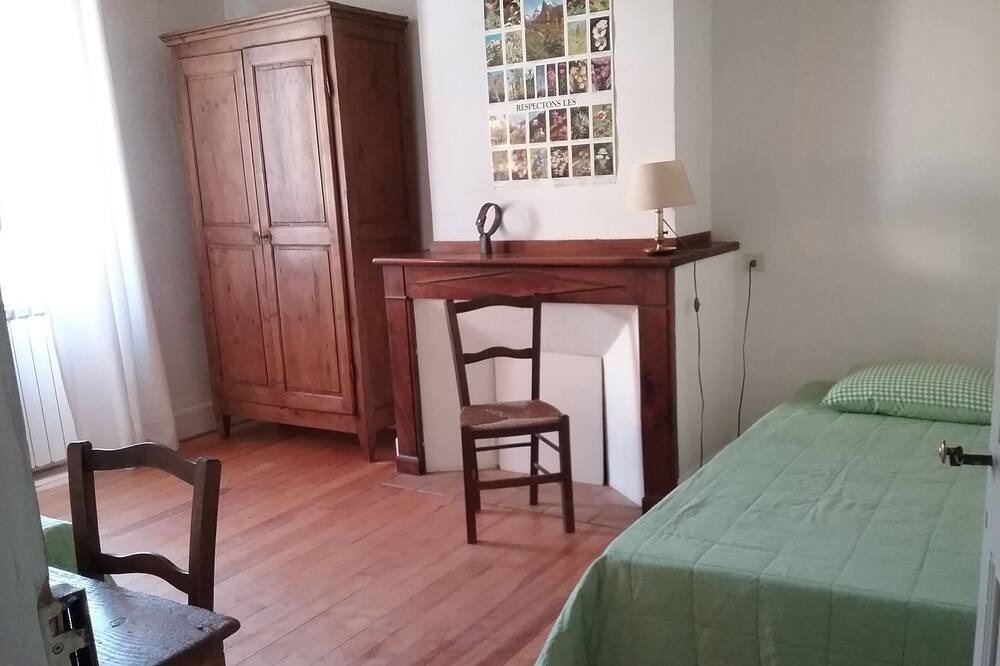 Photo of Bedroom in Vicdessos