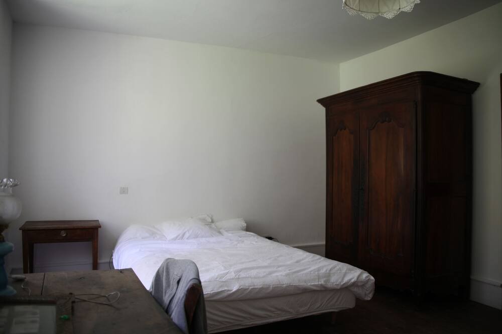 Photo of Bedroom in Vicdessos