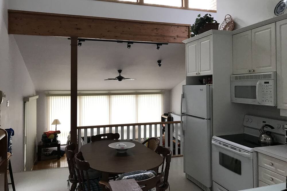 Photo of Kitchen in Duclos Point
