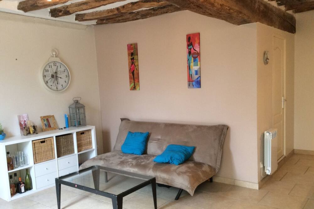 Photo of Livingroom in Varrains