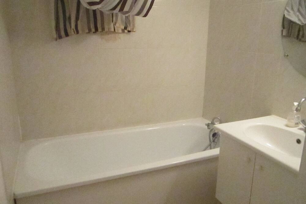 Photo of Bathroom in Banyuls-sur-Mer
