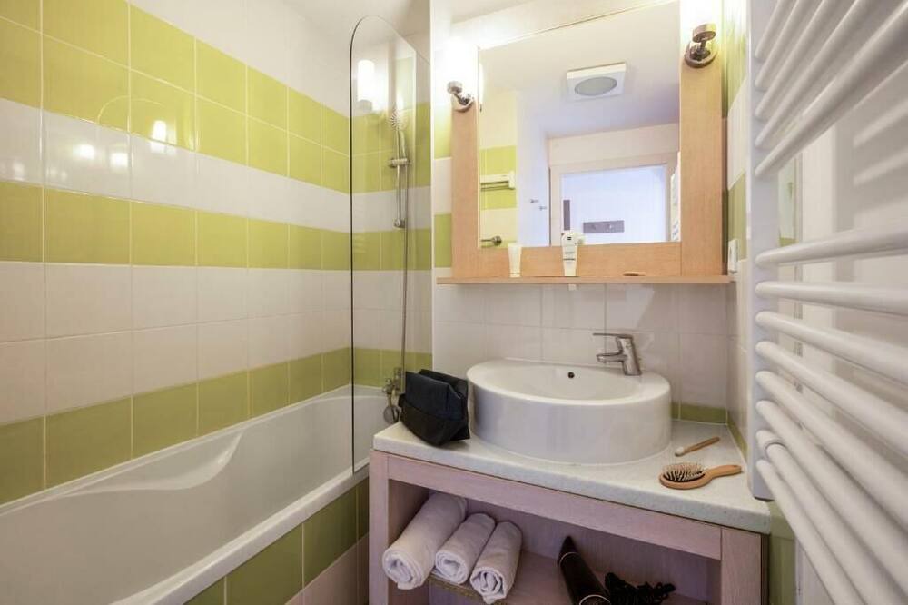 Photo of Bathroom in Pornichet