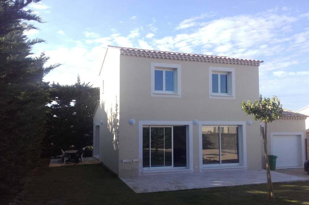 Photo of Outdoor in Saint-Saturnin-les-Avignon