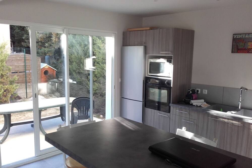 Photo of Kitchen in Saint-Saturnin-les-Avignon