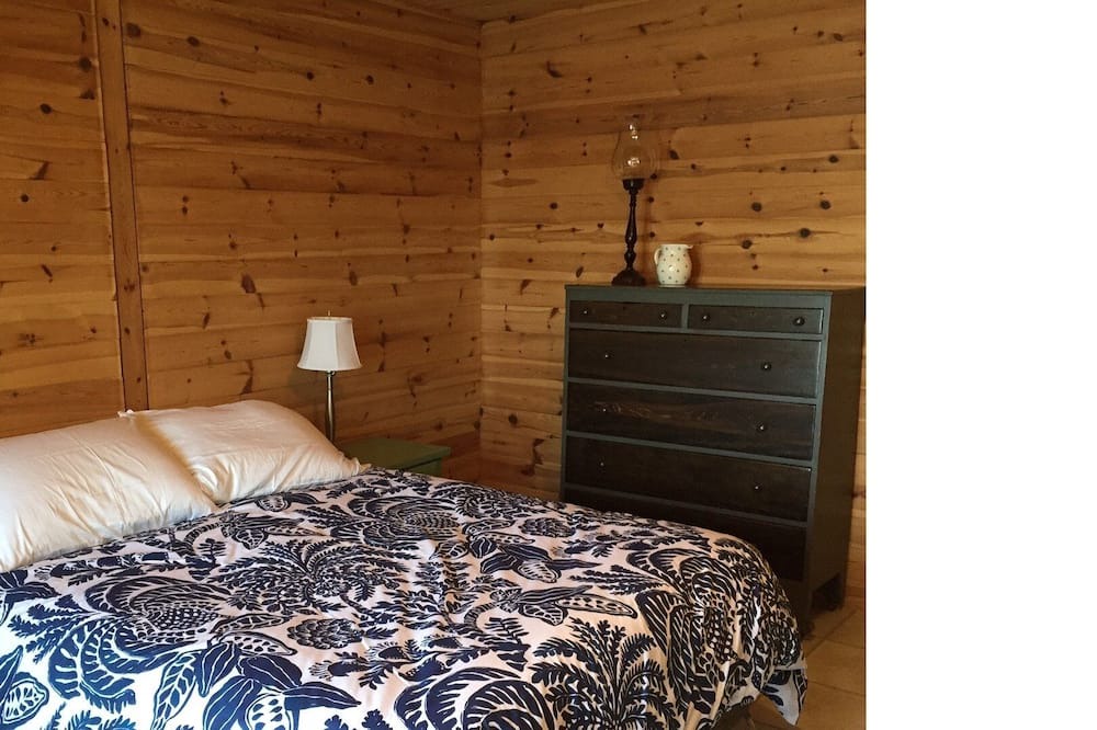 Photo of Bedroom in Broadbent