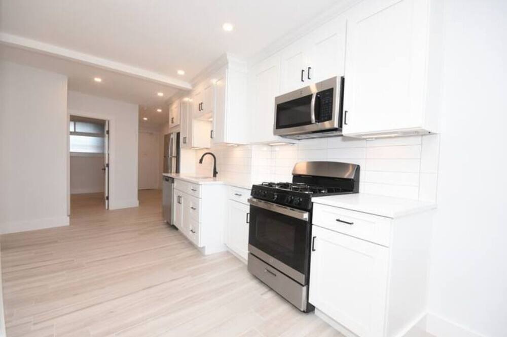 Photo of Kitchen in Lido Beach