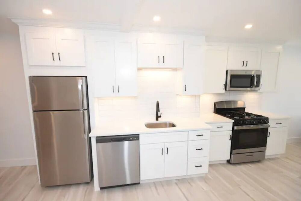 Photo of Kitchen in Lido Beach