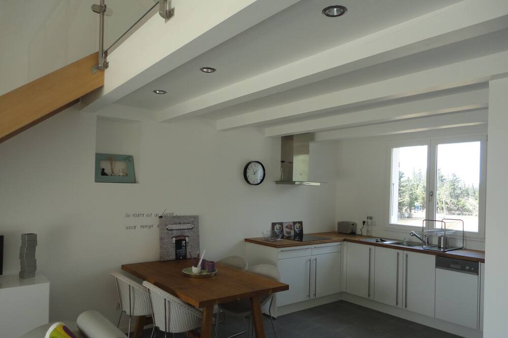 Photo of Kitchen in Saint-Feliu-d'Avall