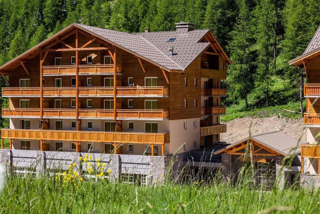 Photo of Buildings in Allos