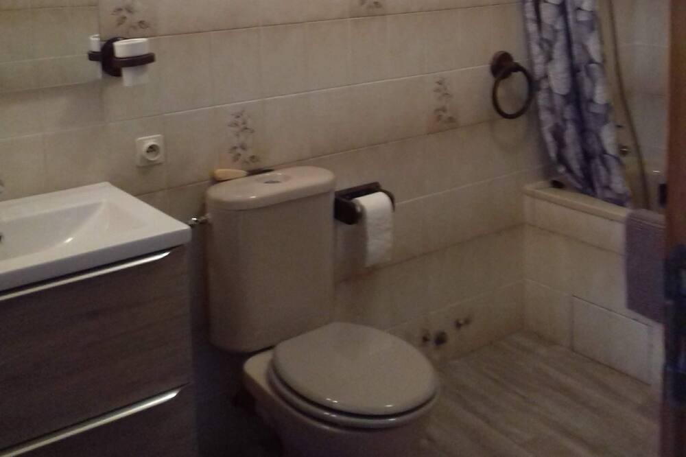 Photo of Bathroom in Aragon