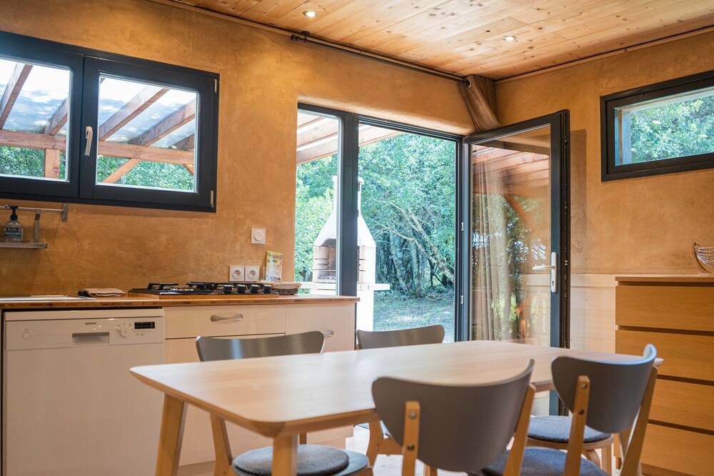 Photo of Kitchen in Labastide-de-Virac