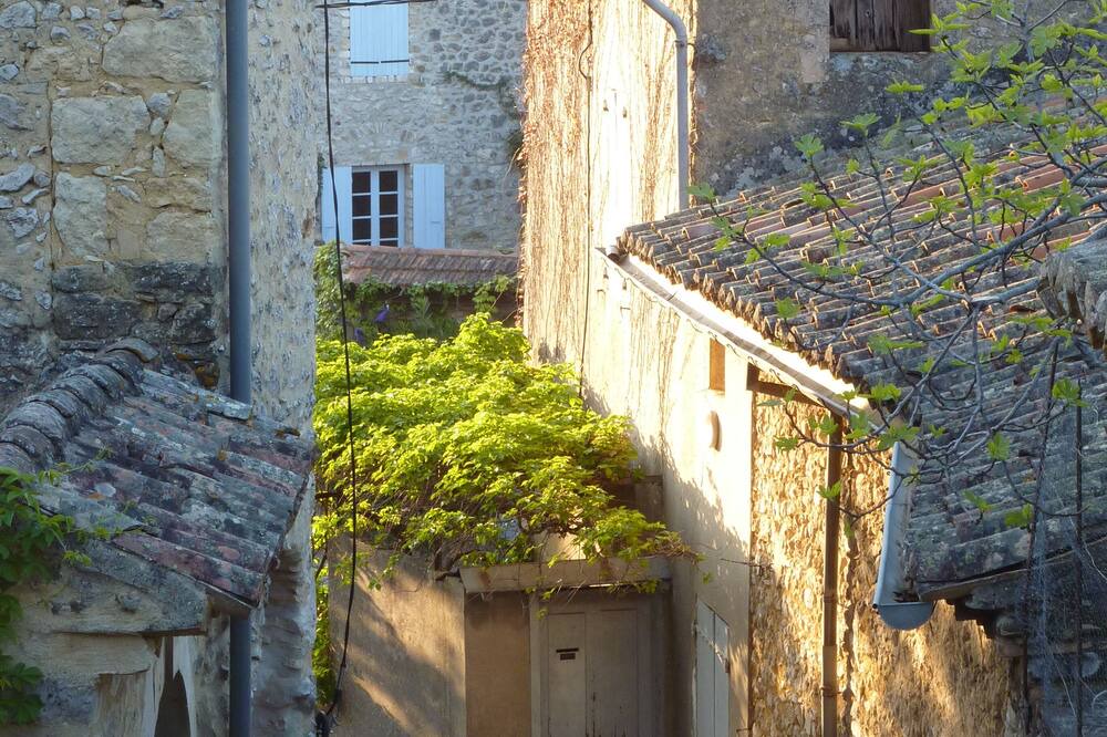 Photo of Outdoor in Labastide-de-Virac