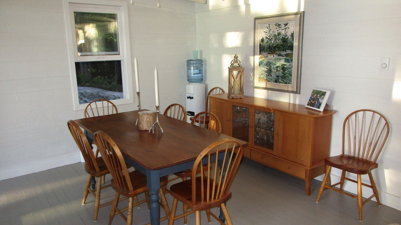 Photo of Others in Broadbent