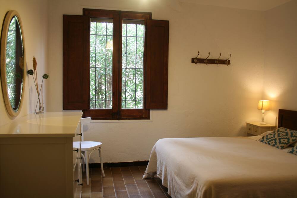 Photo of Bedroom in Torroella de Montgri