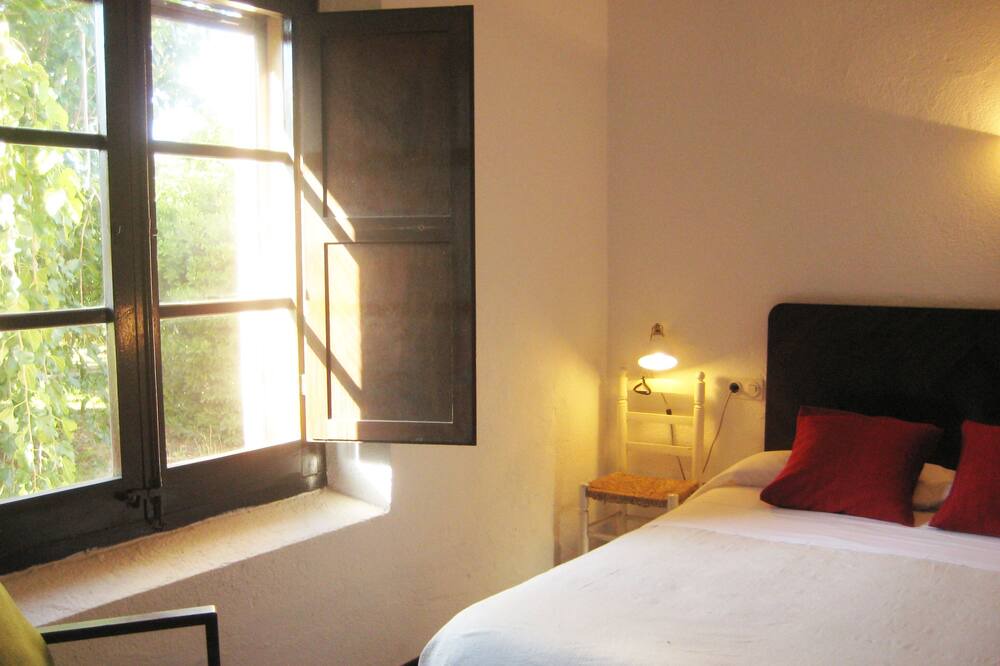 Photo of Bedroom in Torroella de Montgri