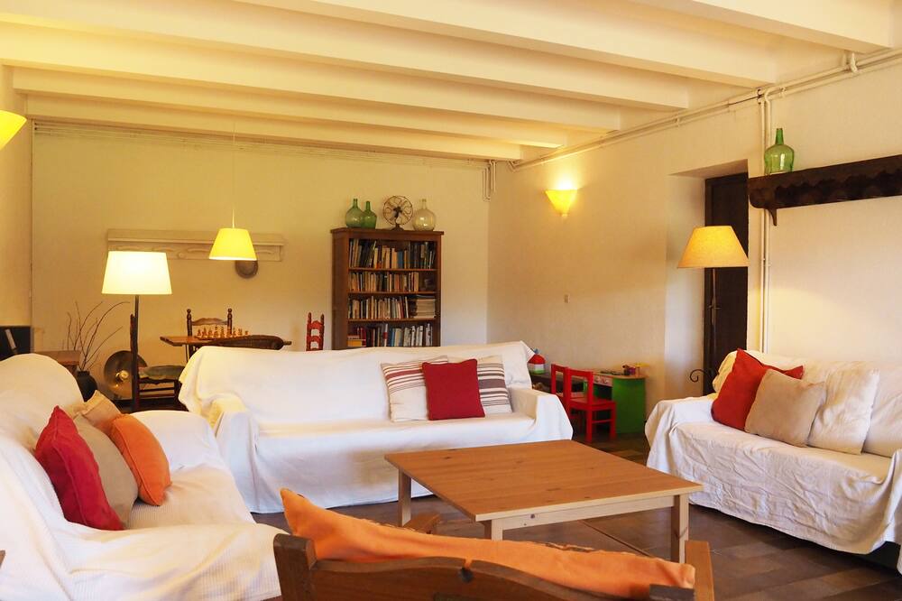 Photo of Livingroom in Torroella de Montgri