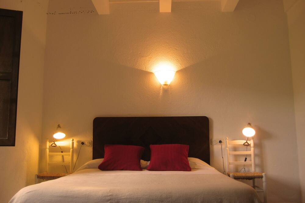 Photo of Bedroom in Torroella de Montgri