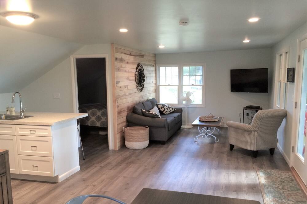 Photo of Livingroom in Dewittville